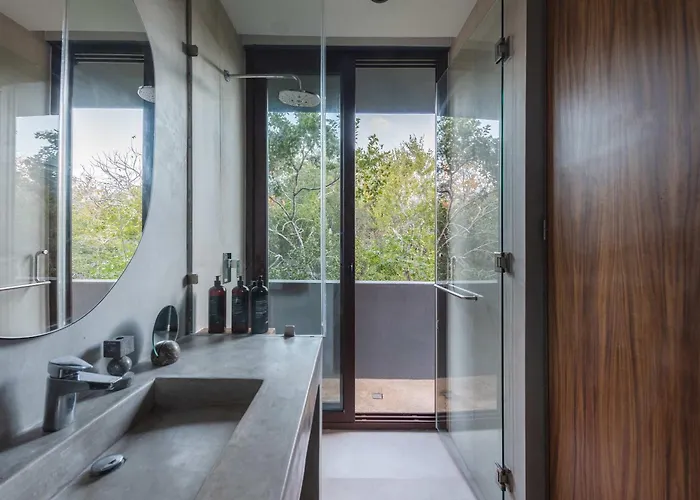 Casa de férias Luxury Jungle With Private Pool & Jacuzzi