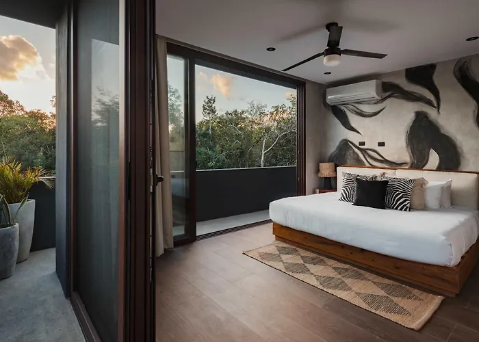 Luxury Jungle With Private Pool & Jacuzzi *